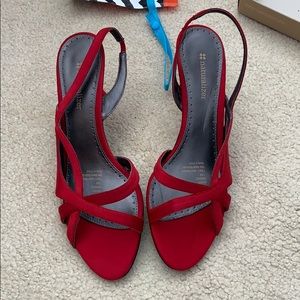 Naturalizer red heels